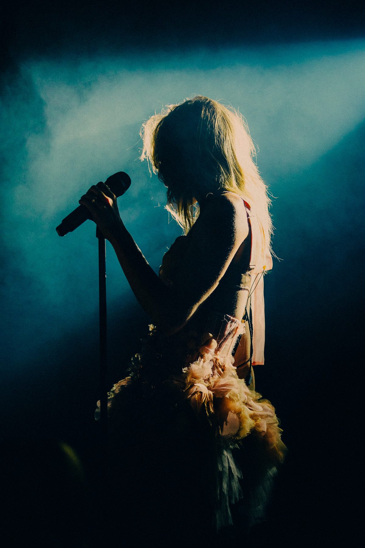 Singer at the mic stand